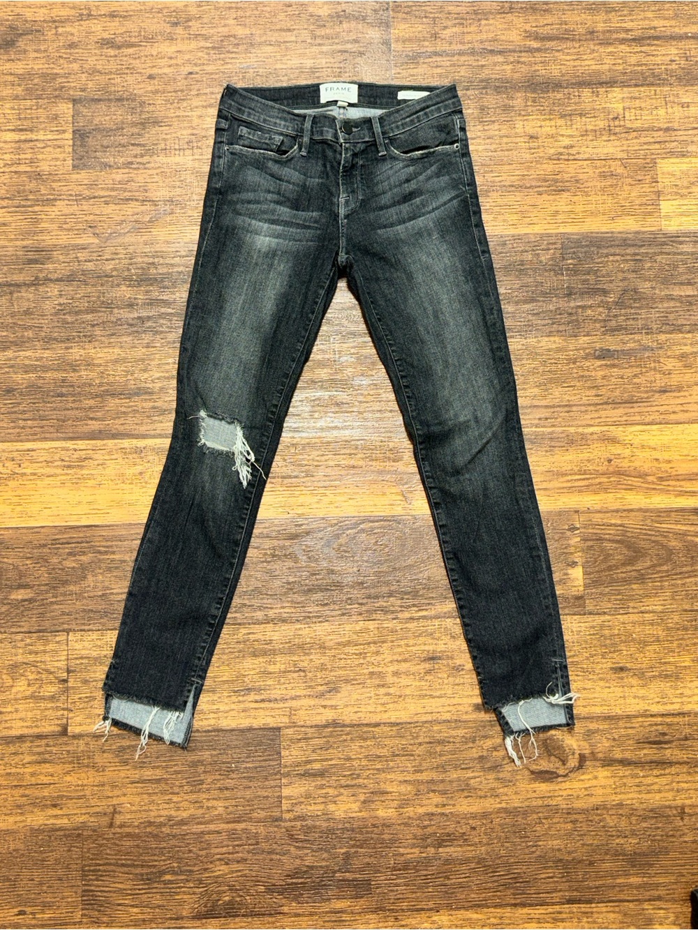 Frame Denim Le Skinny Distressed Black Wash Jeans